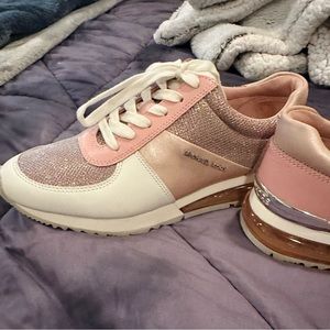 Michael Kors pink Alley trainer extreme size 7.5